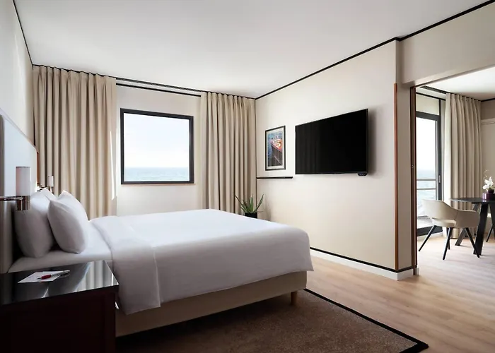 Otel Riviera Marriott La Porte De Monaco Cap-d'Ail