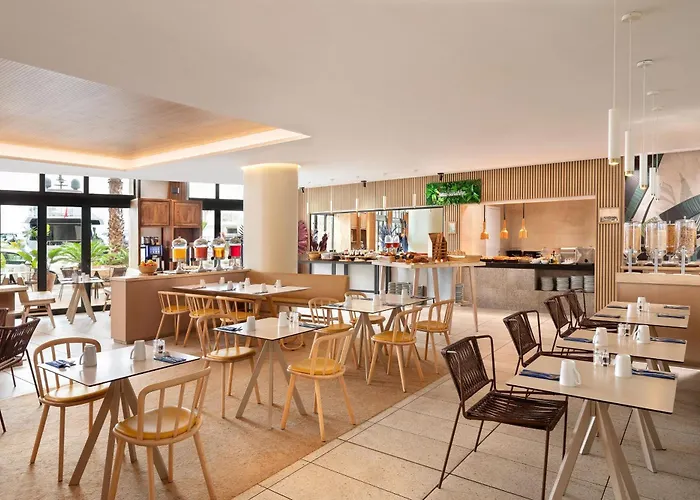 Otel Riviera Marriott La Porte De Monaco